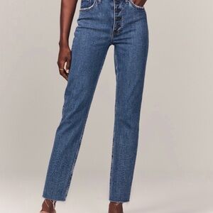 Abercrombie & Fitch Curve Love The Mom High Rise Jean Size 4/27 medium wash